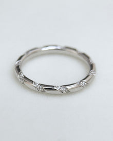 Infinite Sparkle Ring
