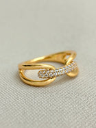 Huggie Ring
