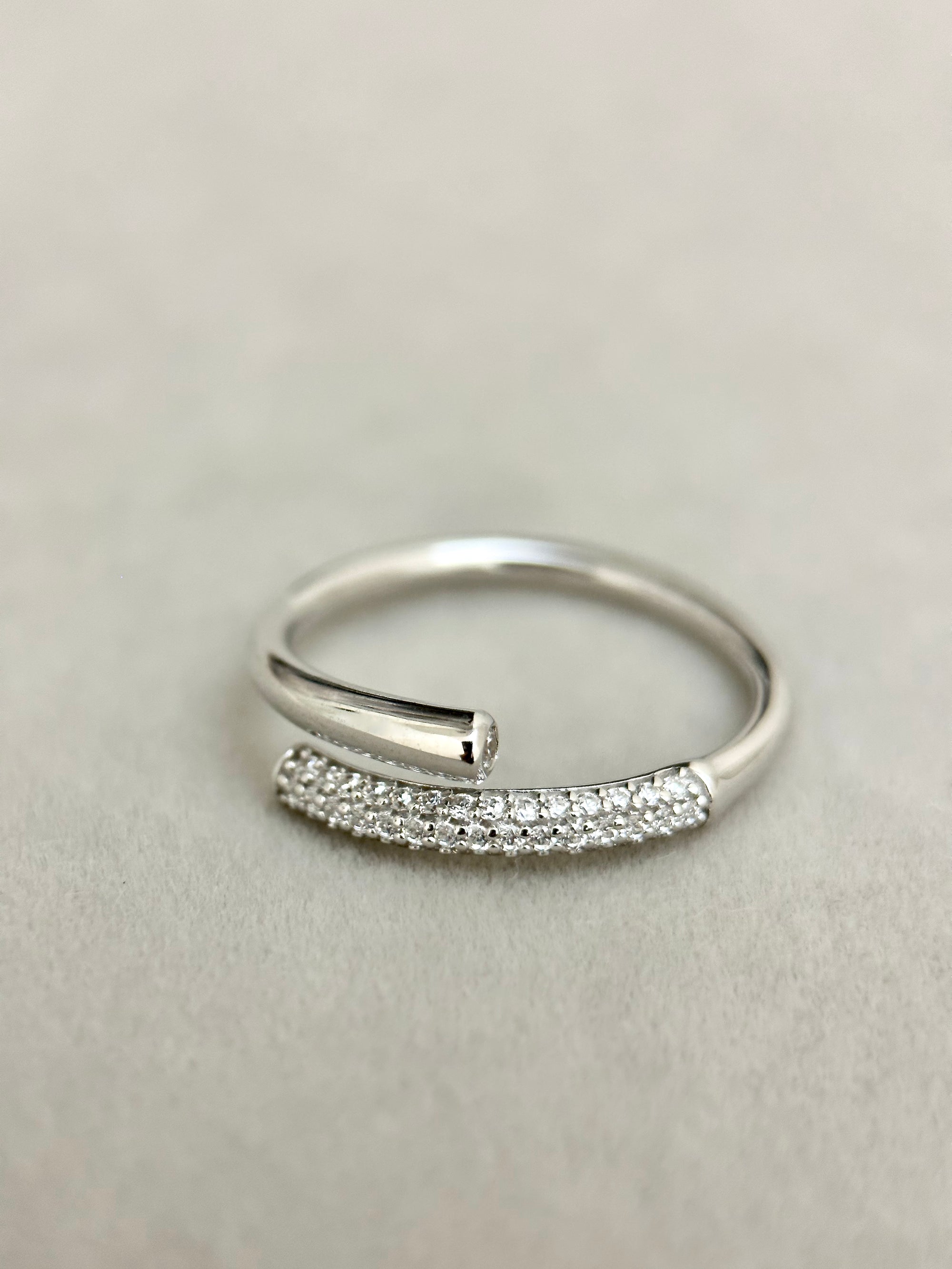 Twirl Ring