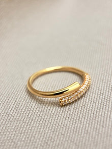 Twirl Ring