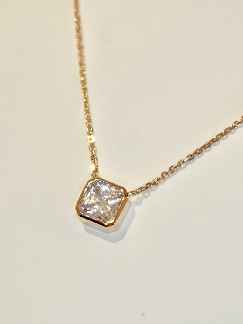 Bezel Pendant Necklace