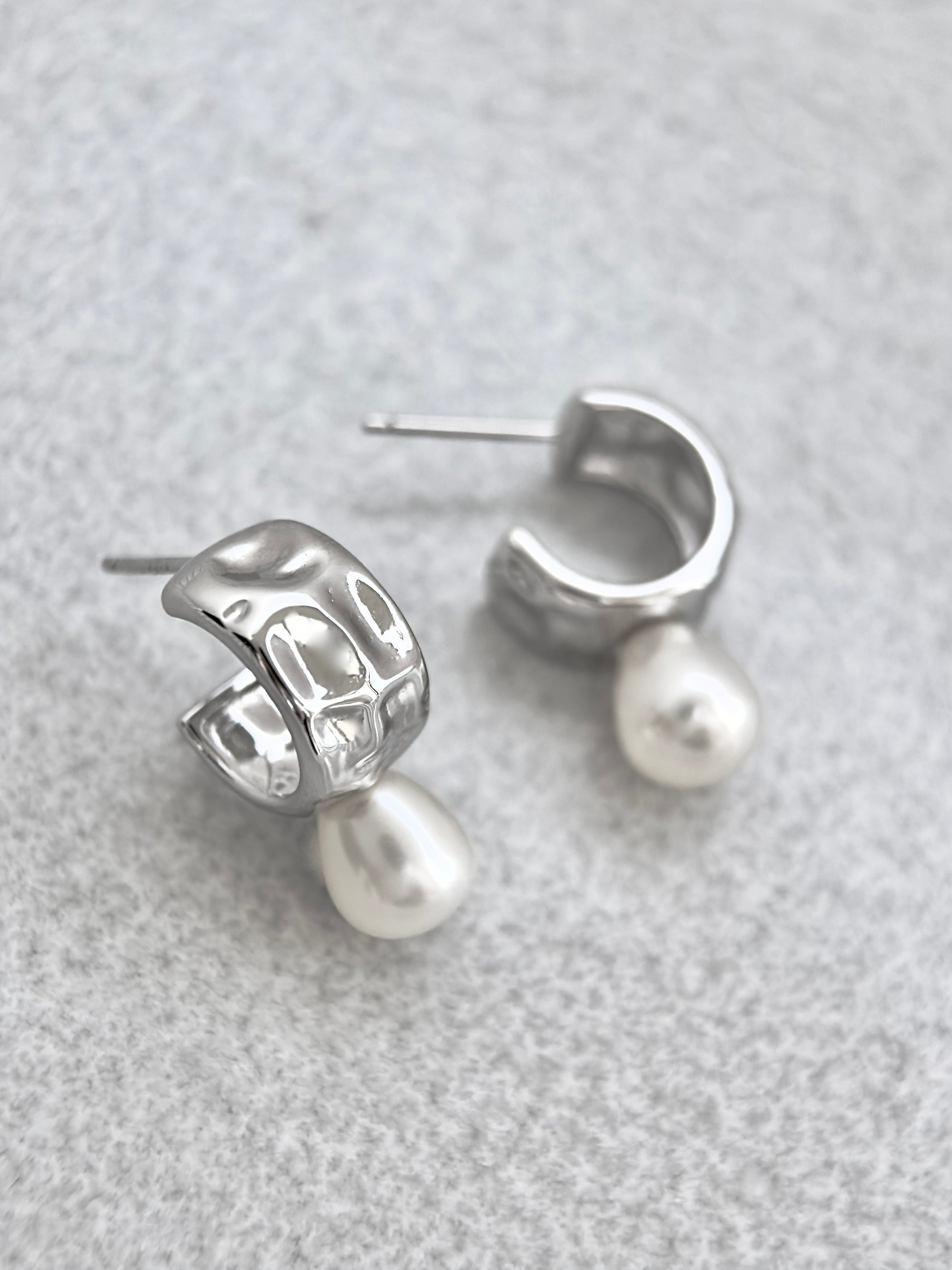 Pearly Waterdrop Earrings