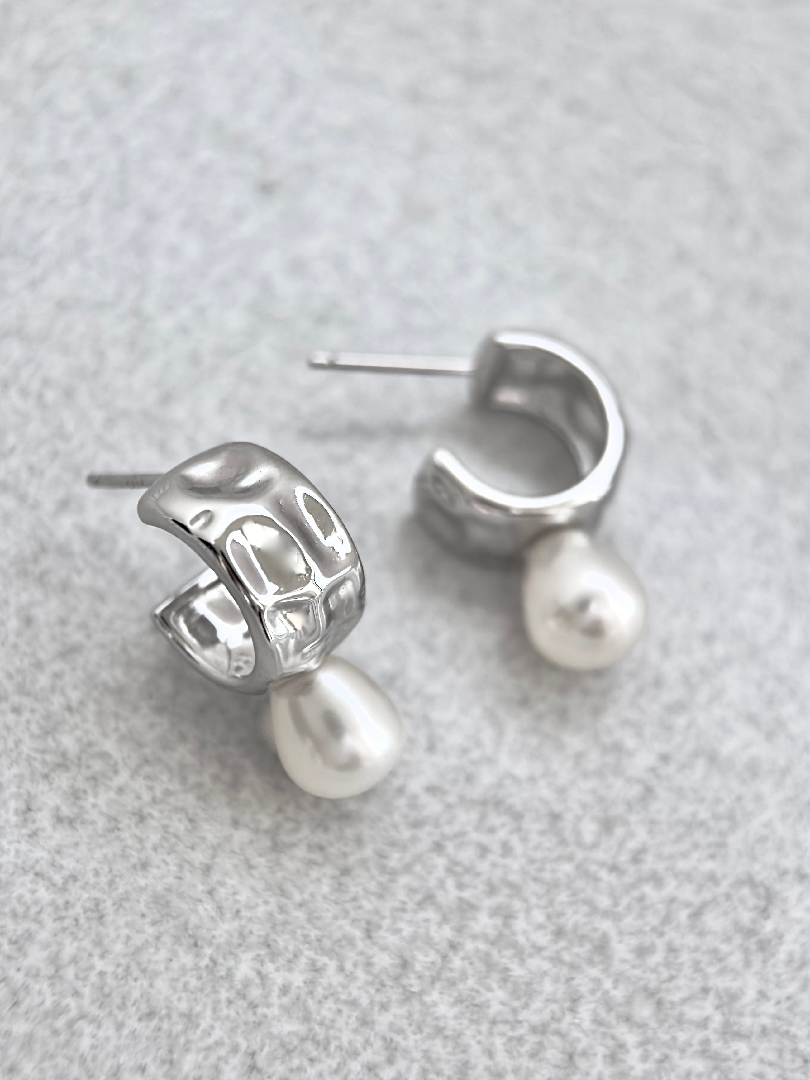 Pearly Waterdrop Earrings