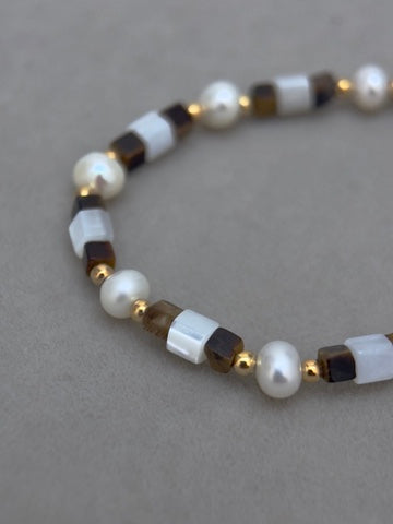 Pearly Cube Bead Bracelet