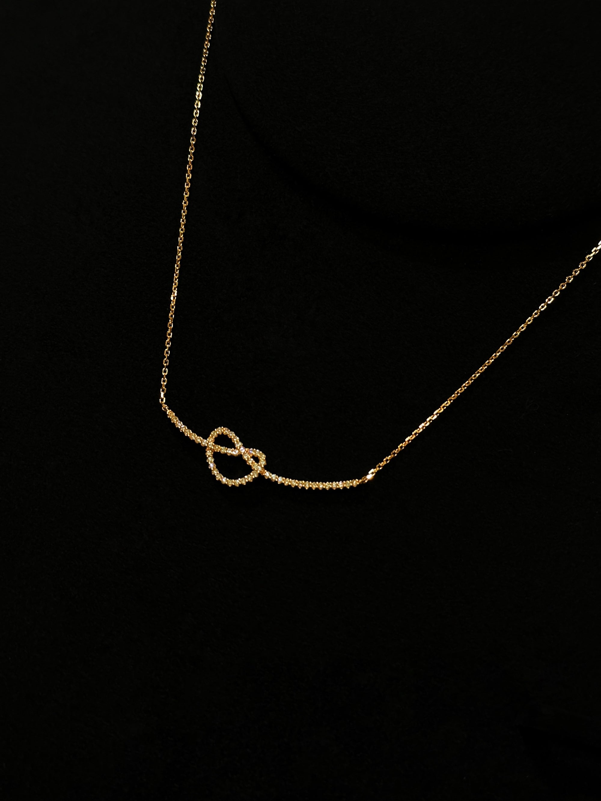 Brezel Necklace