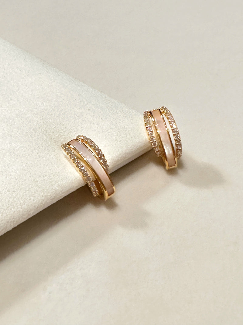Pearly Lace Earrings